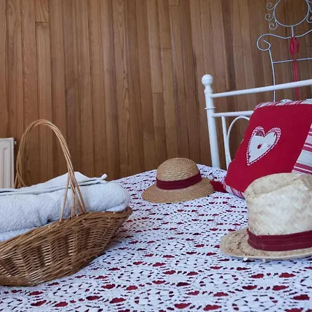 Couette-café La Del Pais 3*